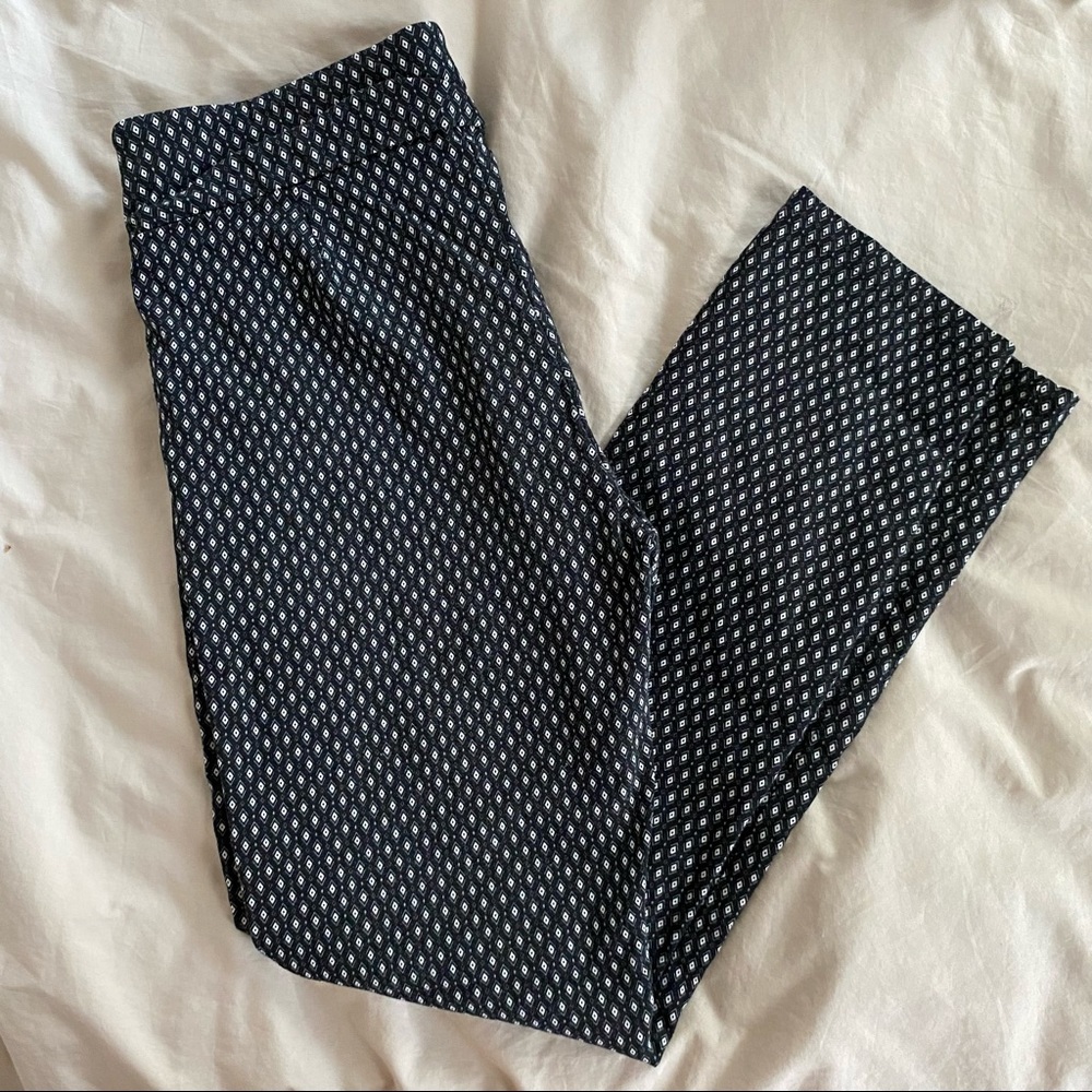 Black and white cropped pants